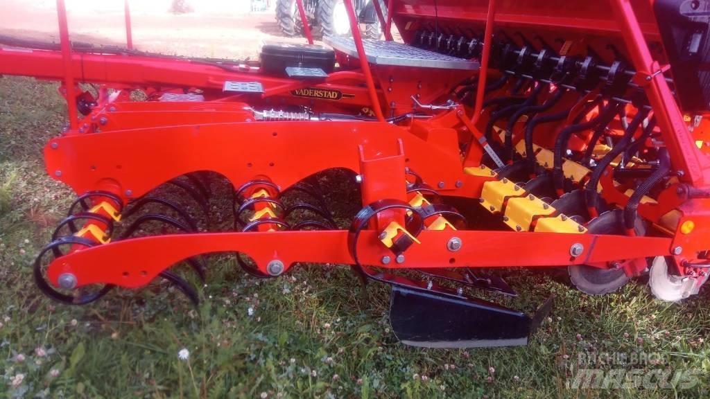 Väderstad Rapid400C Farm Drills