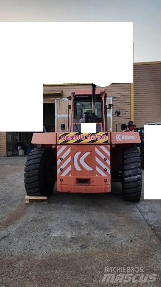 Kalmar DCD 320-12 Diesel Forklifts