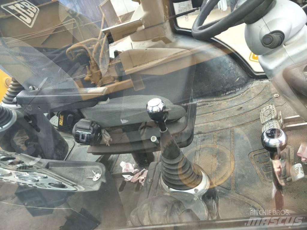 JCB 3CX Backhoe Loaders