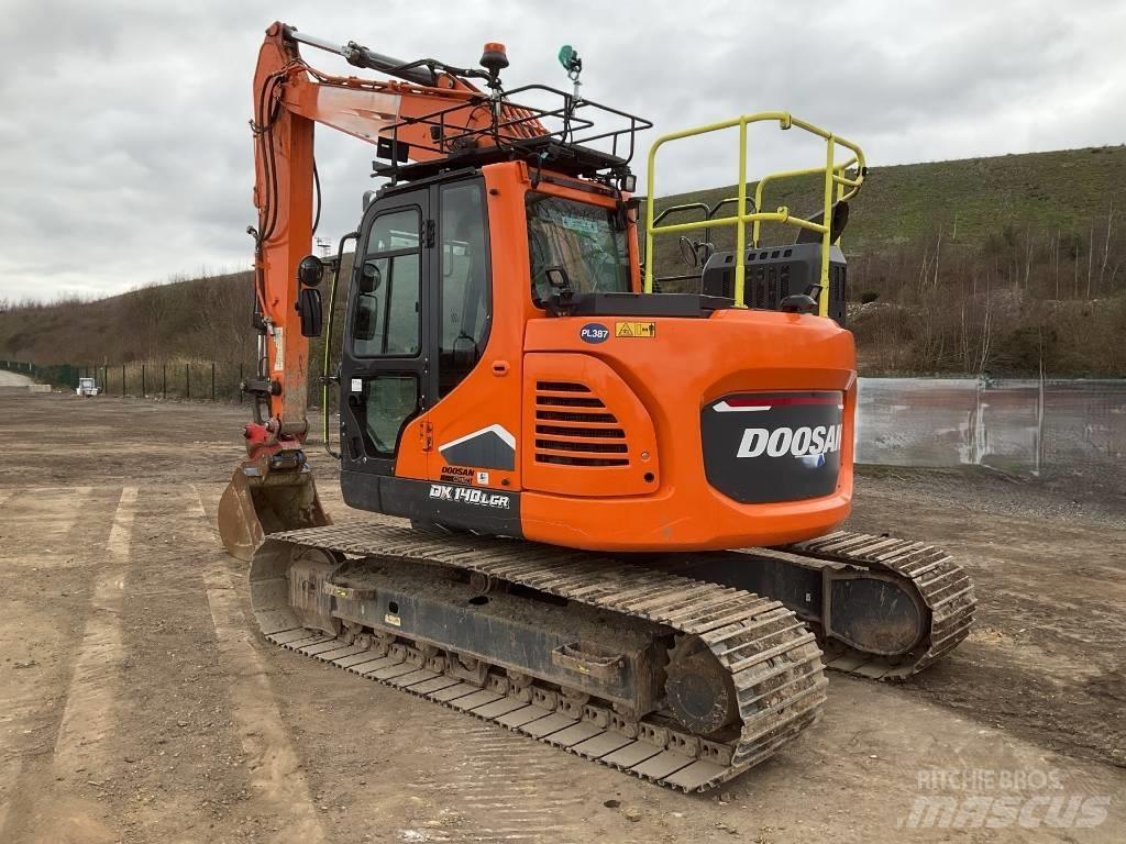Develon DX140LCR-7 Crawler Excavators