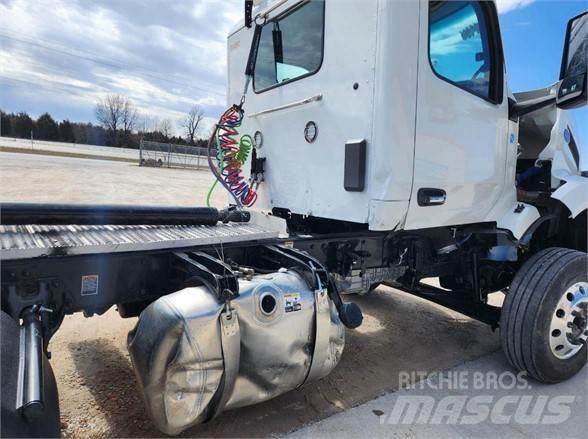 Peterbilt 579 Conventional Trucks / Tractor Trucks