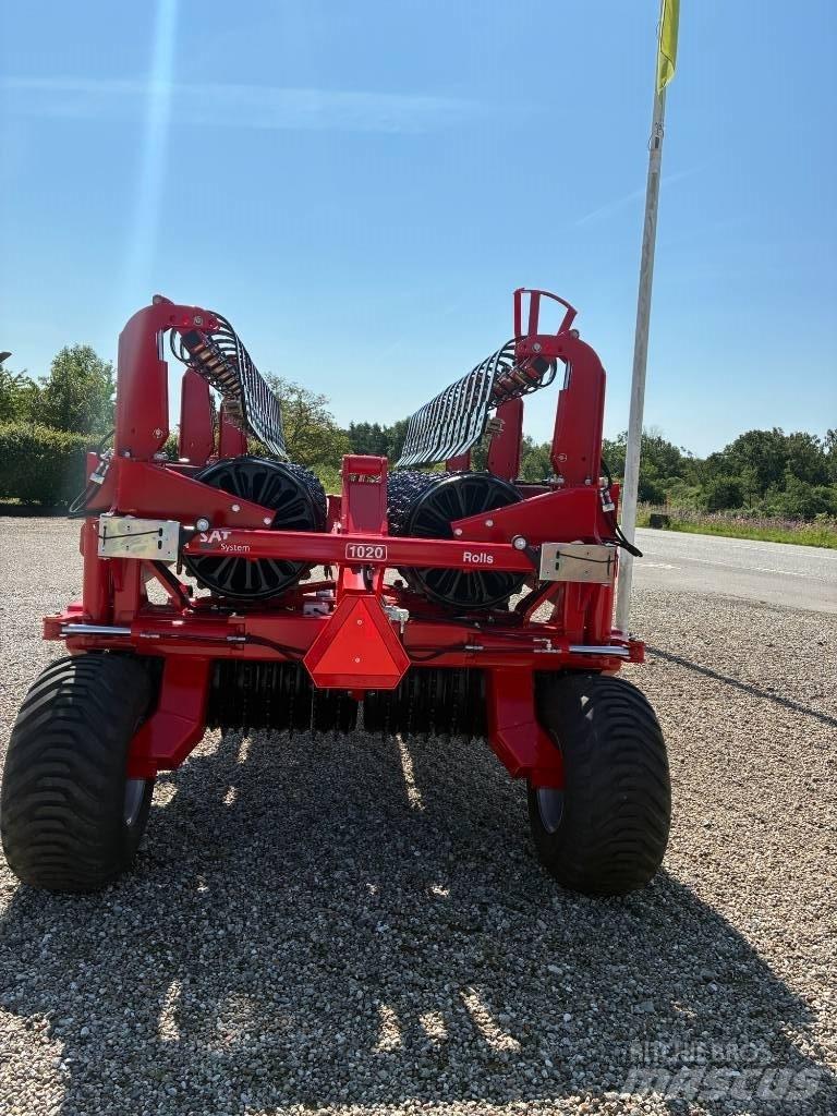 He-Va Tip-Roller Farm Equipment - Others
