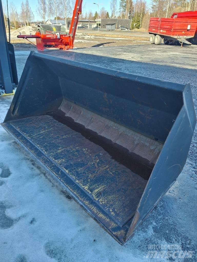 Ålö 210 M Front Loader Accessories