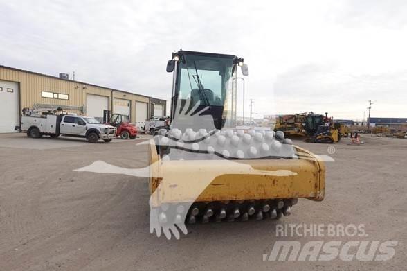 CAT CP-573E Single drum rollers