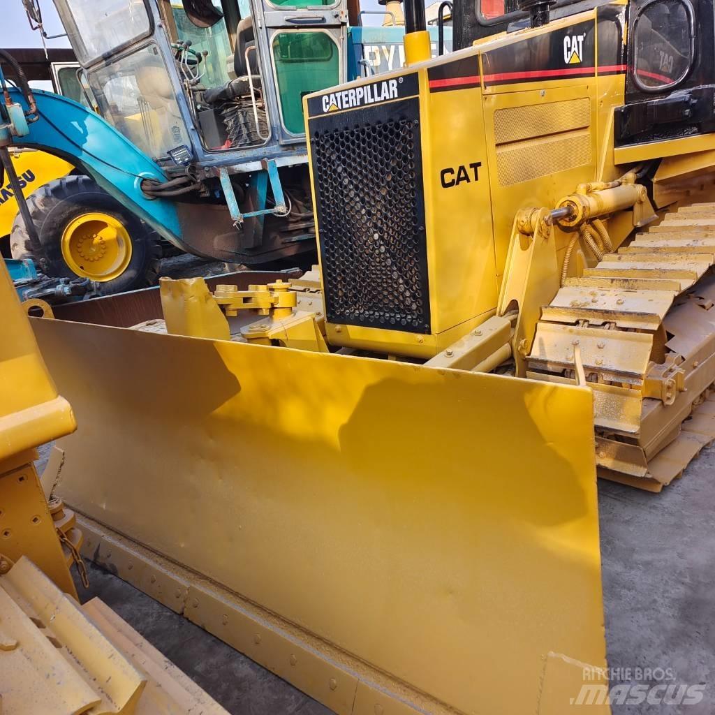 CAT D 4 C Crawler dozers