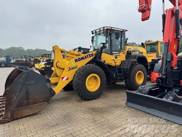 Komatsu WA 320 Wheel Loaders