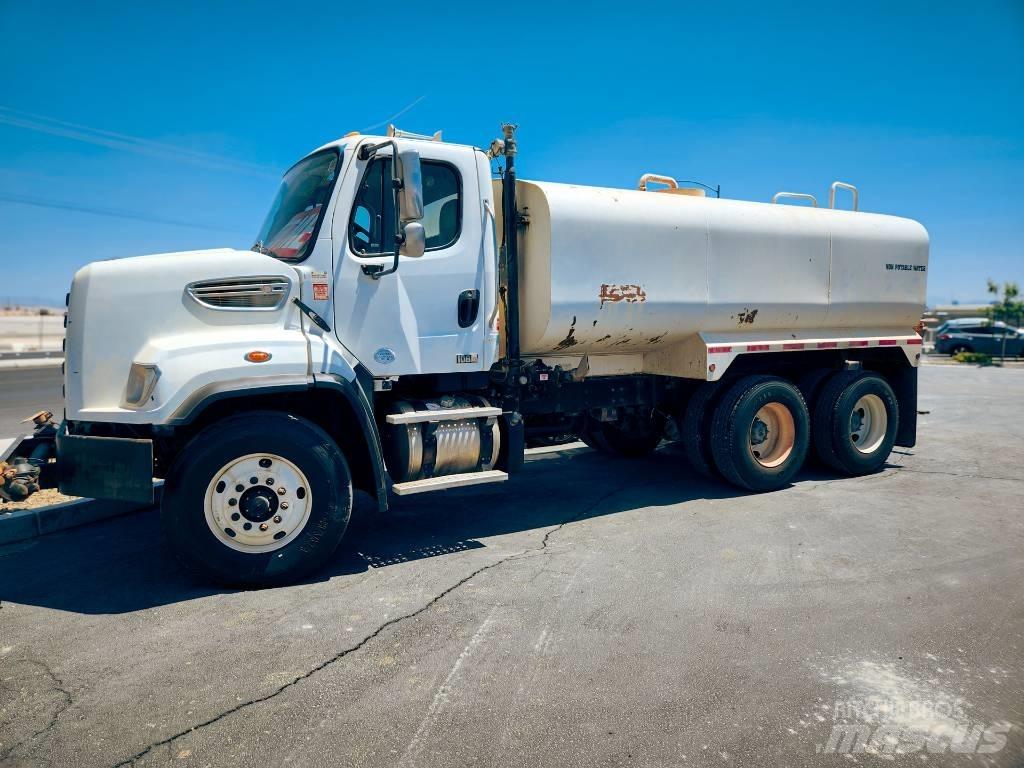 Freightliner 108 SD Water Tankers