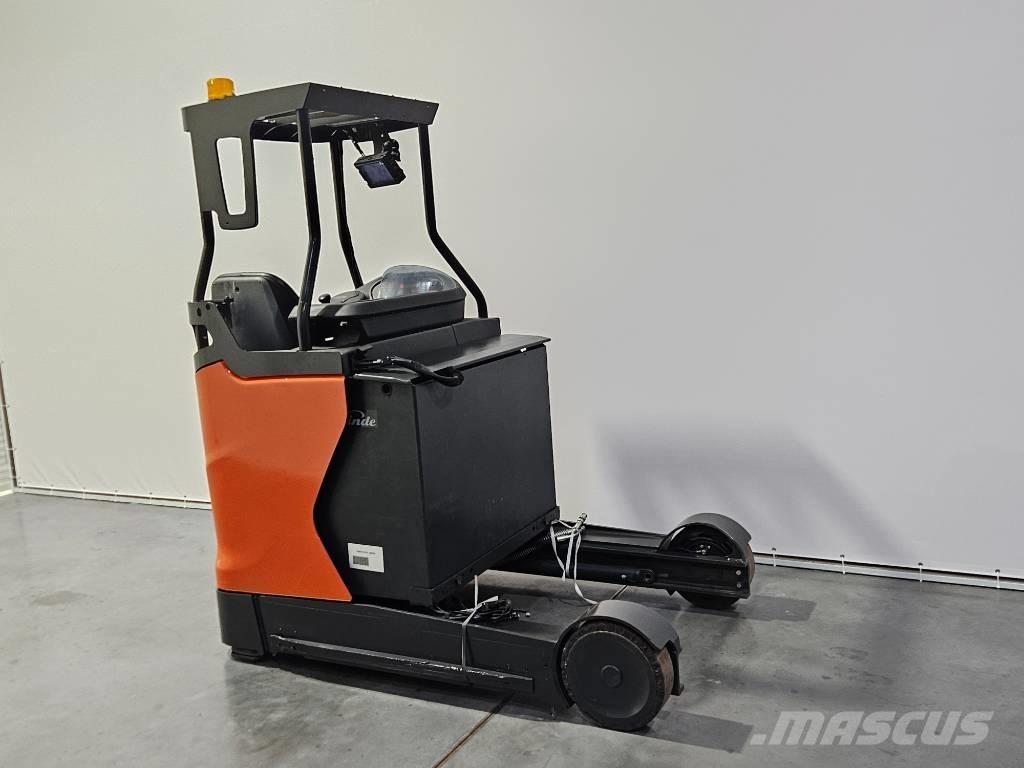 Linde R20N Self Propelled Stackers