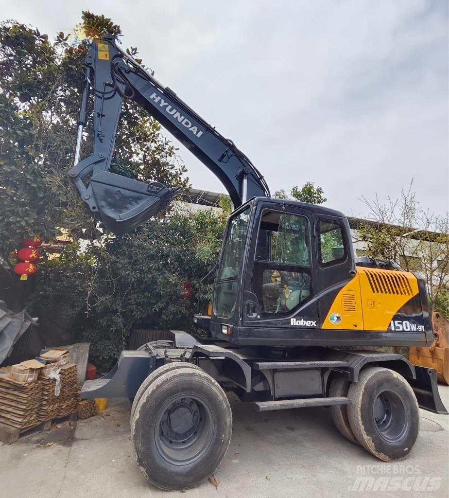 Hyundai 150w Wheeled excavators