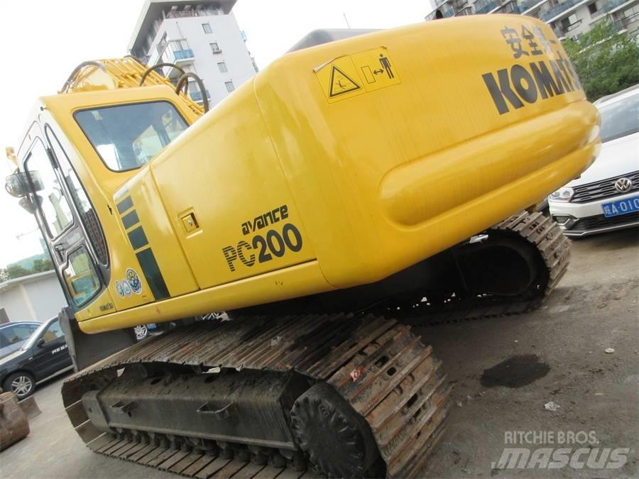 Komatsu PC 200-6 Crawler Excavators