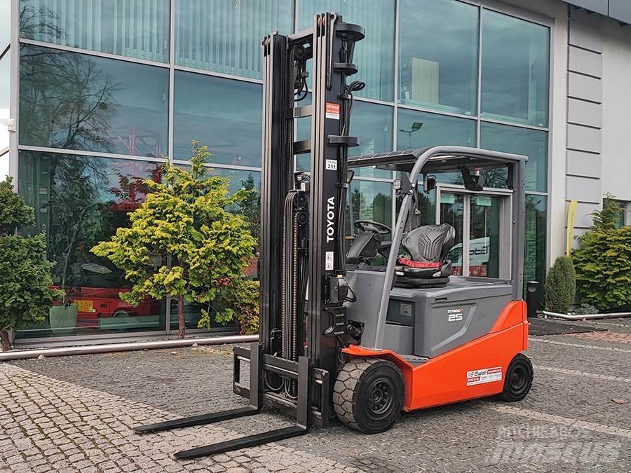 Toyota 8FBMT25 Electric Forklifts