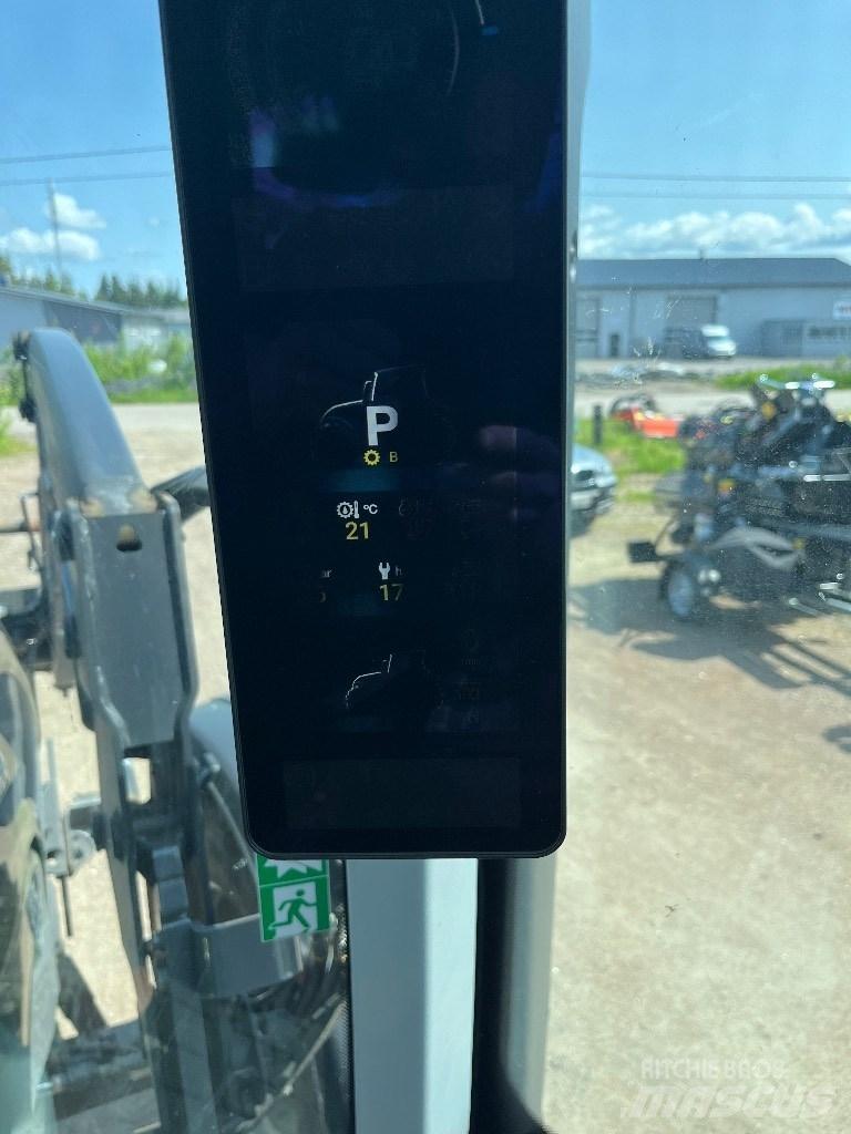 Valtra T 145 Tractors