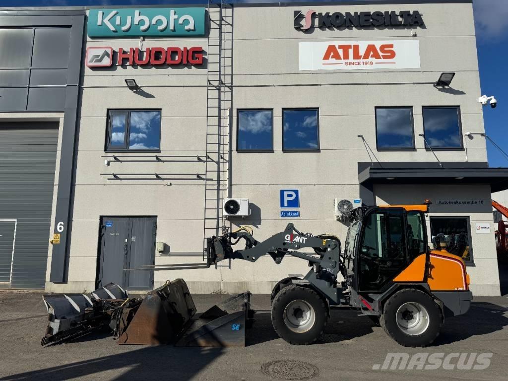GiANT V 6004 T Mini Loader