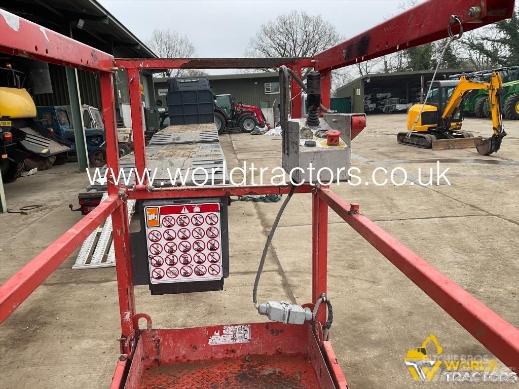 SkyJack SJ III 3219 Scissor Lifts