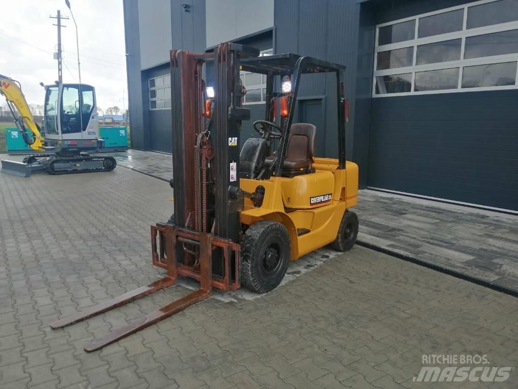 CAT DP 25 K Diesel Forklifts
