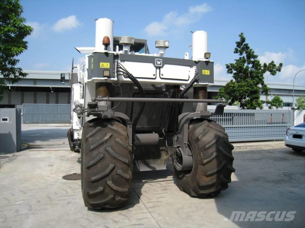 Wirtgen WR 2500 Asphalt Recycling Equipment