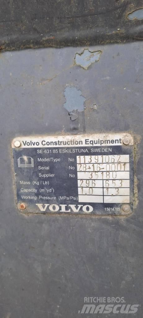 Volvo L 25 F Wheel Loaders