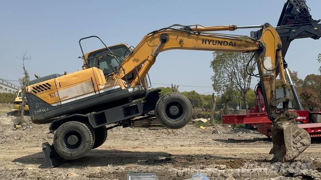 Hyundai R 150 W-9 Wheeled Excavators