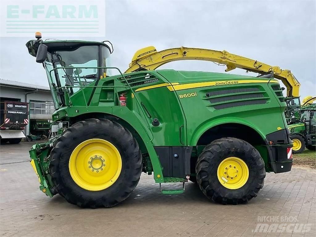 John Deere 8600 Foragers
