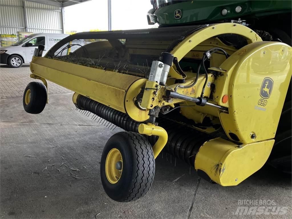 John Deere 639 Combine Attachments