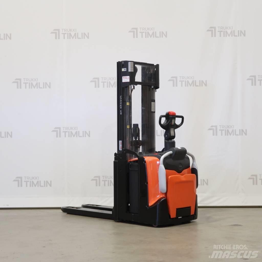Toyota SPE120L Self Propelled Stackers
