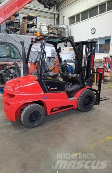 Manitou MI30D Rough Terrain Trucks