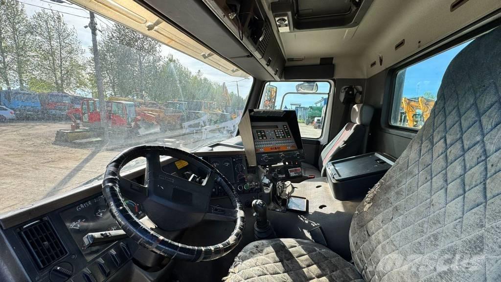 Volvo FL GUDRONATOR Asphalt and Tar Sprayers and Sealers