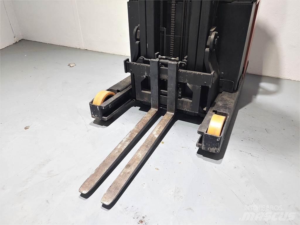 BT RRE 160 Reach trucks