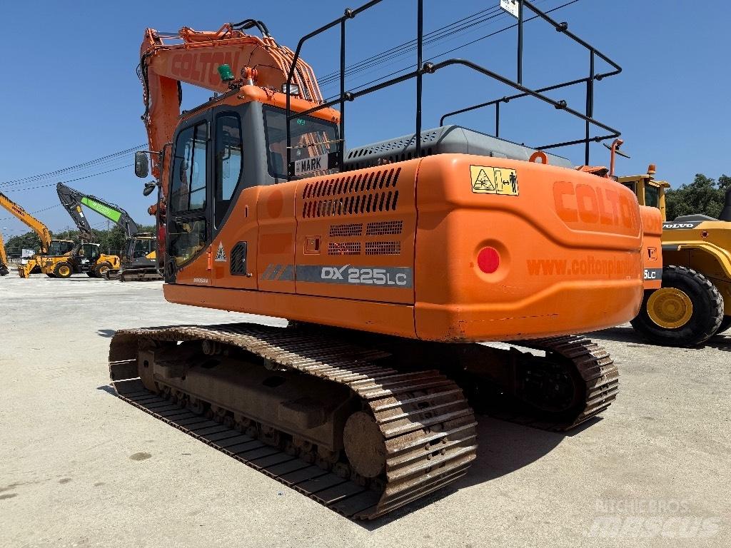  Dossan DX 225LC 3 Crawler Excavators