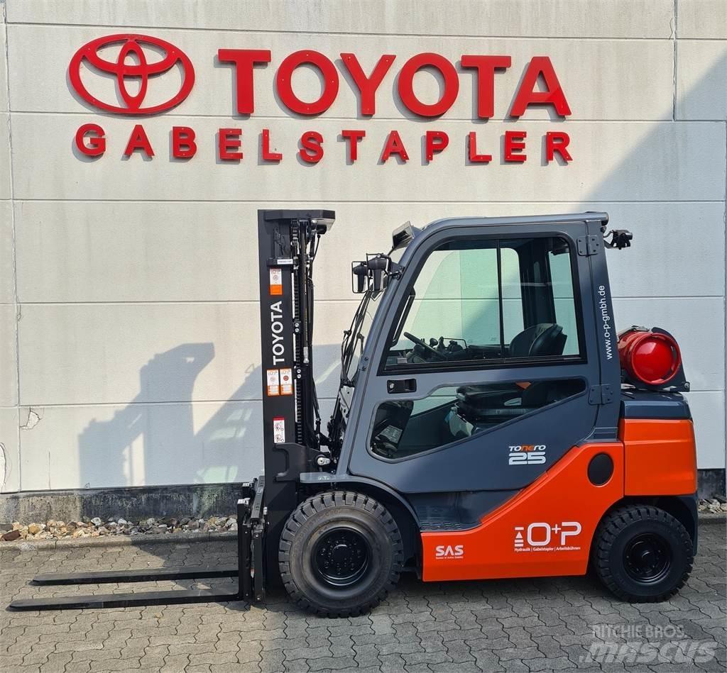 Toyota 02-8FGF25 LPG trucks