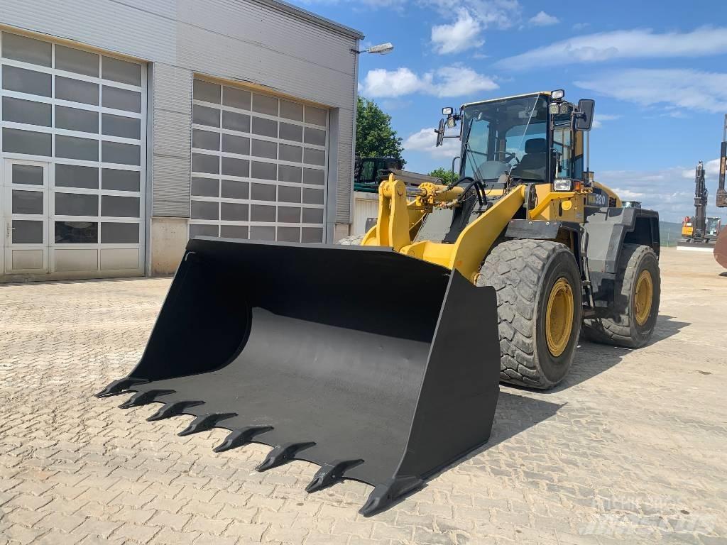 Komatsu WA 320-5H Wheel Loaders