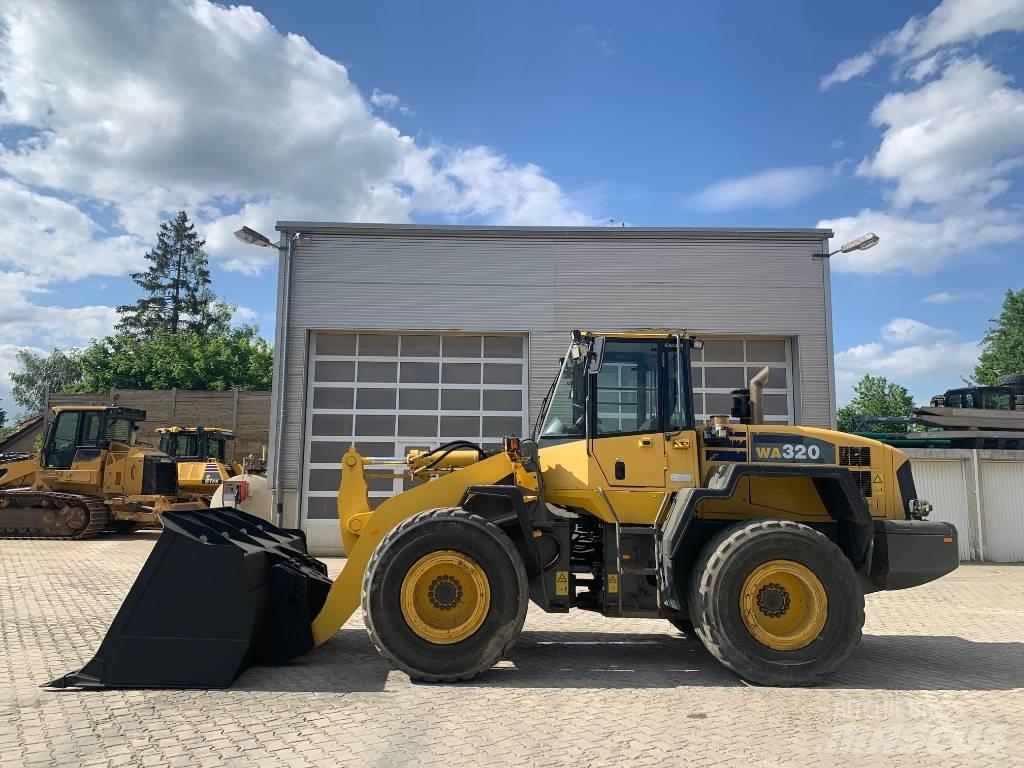 Komatsu WA 320-5H Wheel Loaders