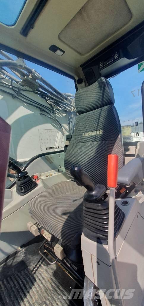 Liebherr R954C HDV Demolition
