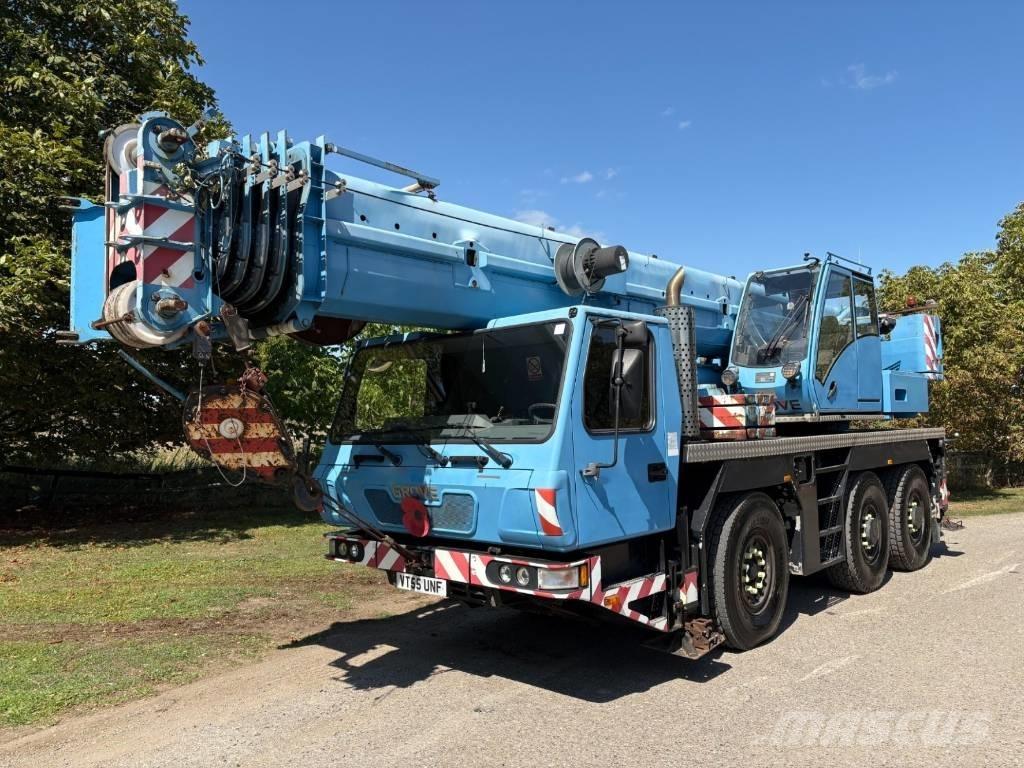 Grove GMK3055 Mobile and all terrain cranes