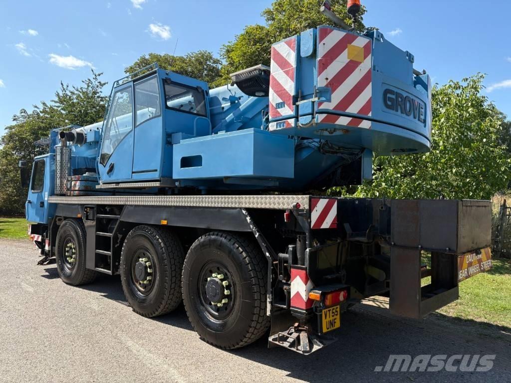 Grove GMK3055 Mobile and all terrain cranes