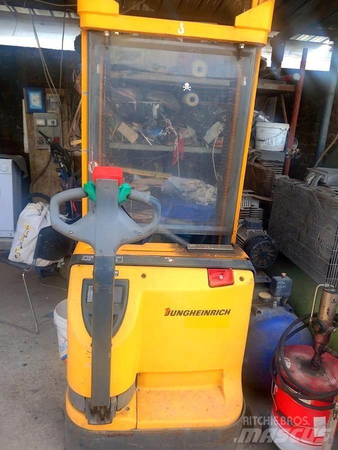 Jungheinrich ECJ16 Pallet Truck