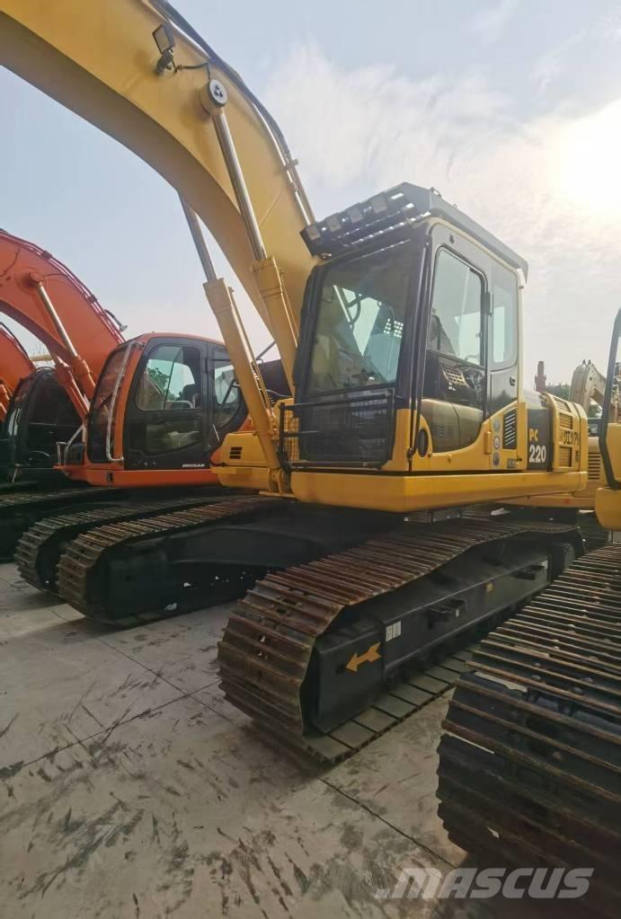 Komatsu PC 220-8 Crawler Excavators
