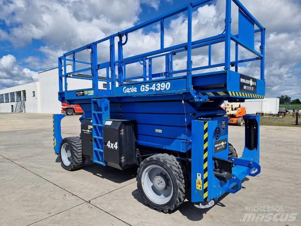 Genie GS 4390  RZ111 Scissor Lifts