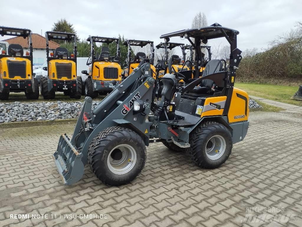 GiANT G2500 HD Front Loaders