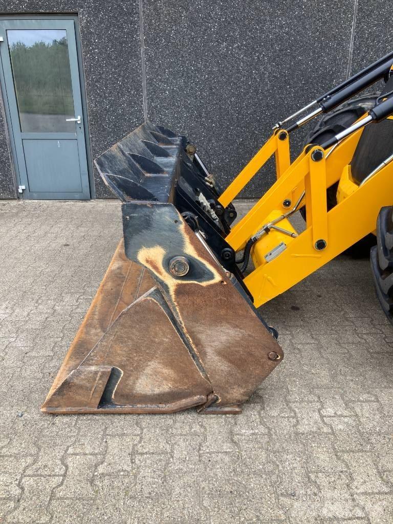 JCB 4 CX Pro Backhoe Loaders
