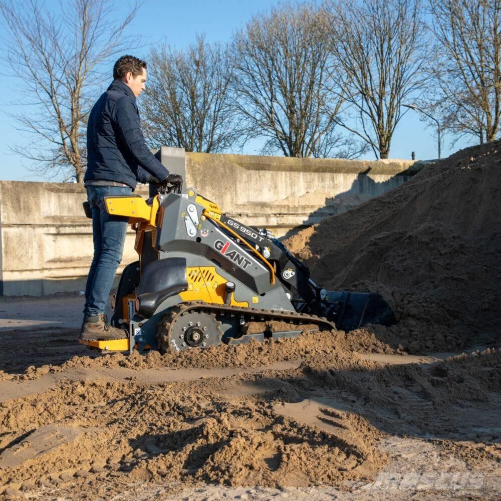 GiANT GS 950 T Mini Loader