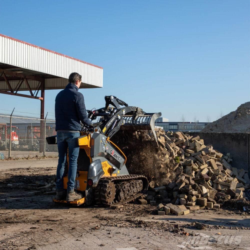 GiANT GS 950 T Mini Loader