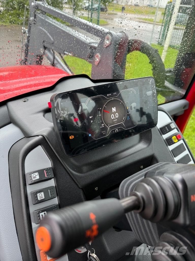 Lindner Lintrac 130 Tractors