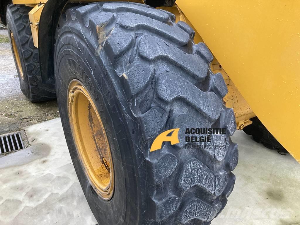 CAT 930M Wheel Loaders
