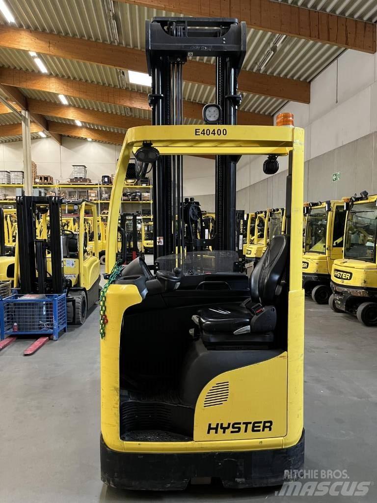 Hyster R1.6 Reach trucks