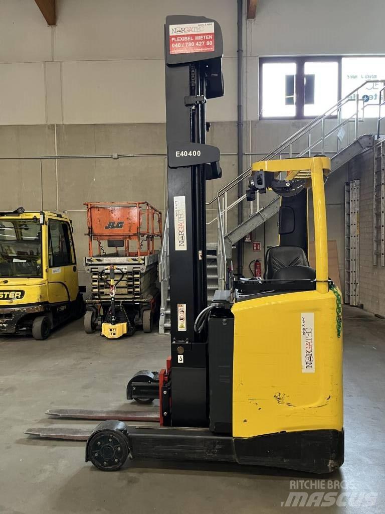 Hyster R1.6 Reach trucks