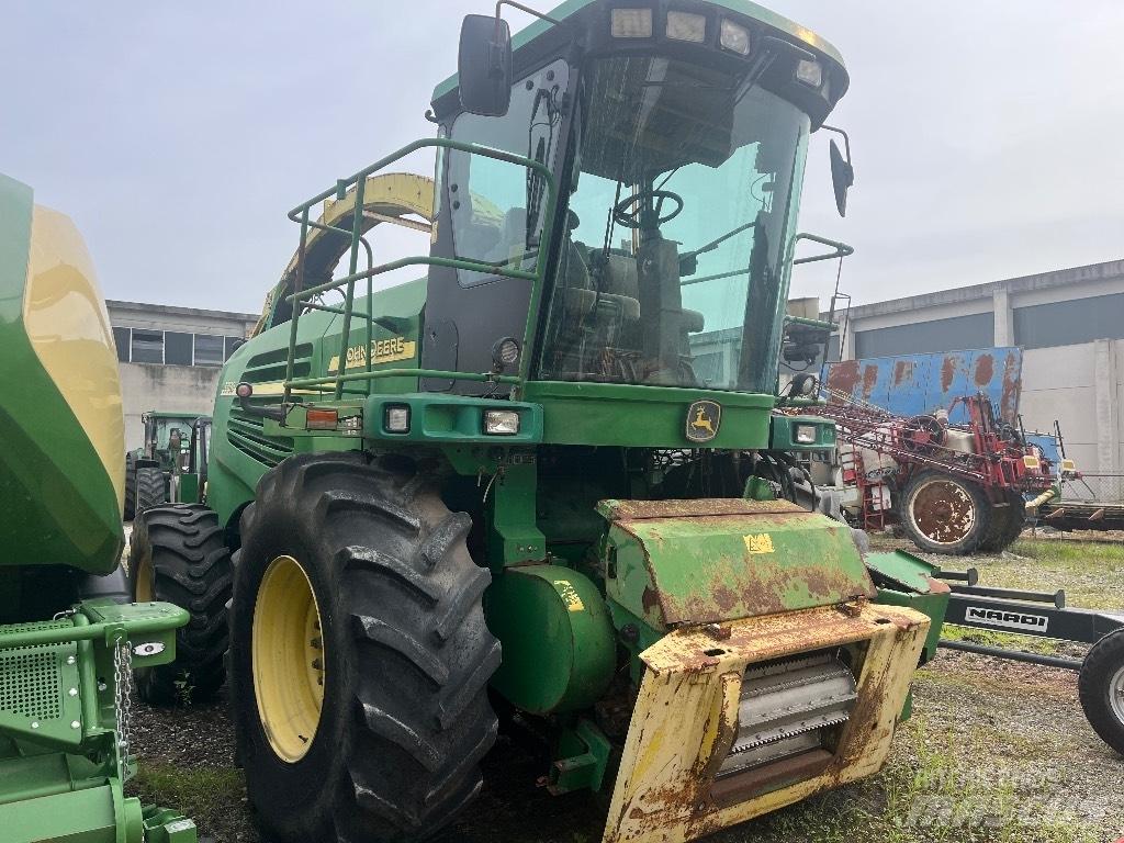 John Deere 7700 Foragers
