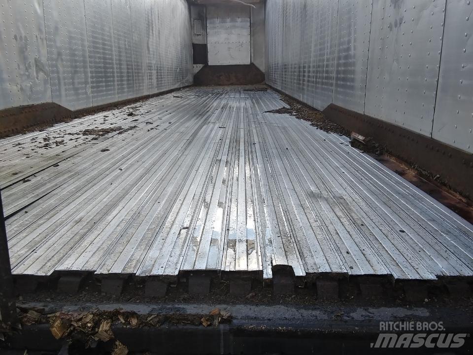  Nabors Walking floor Wood Chippers