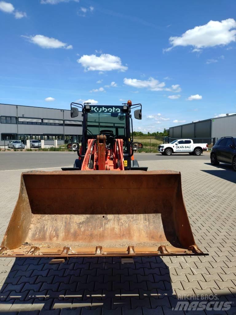 Kubota R 090 Wheel Loaders