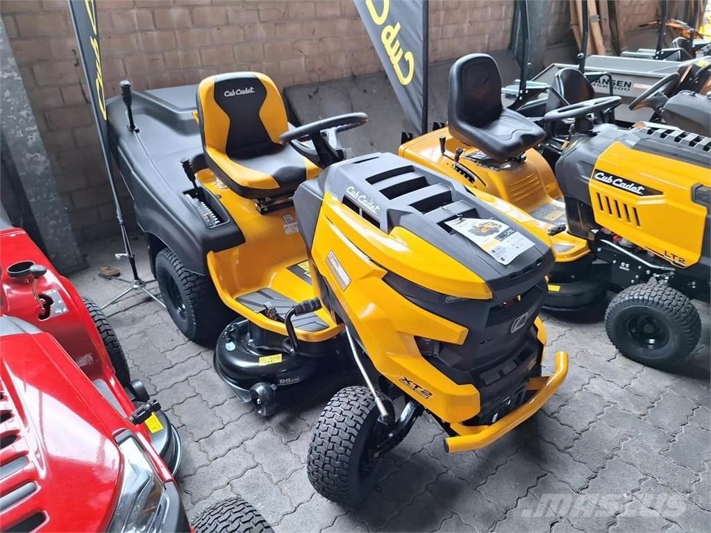Cub Cadet XT2 PR95 Greens mowers
